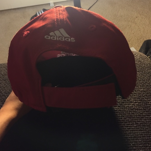 Adidas hat - Picture 2 of 2