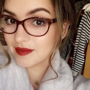 Meet your Posher, Luisa