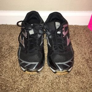 Black Mizuno Wave Bolt 3 Volleyball Shoes