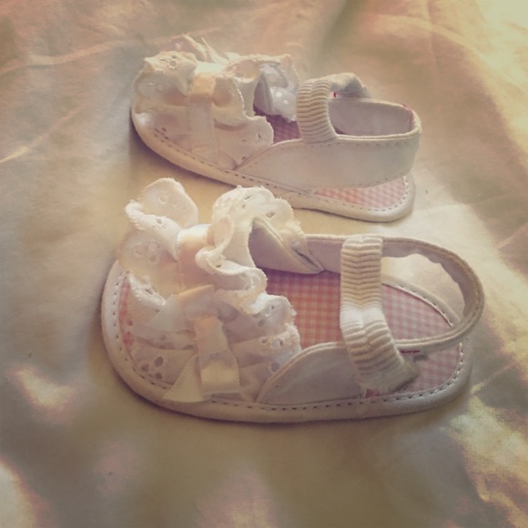 Newborn sandals👡👡👡👠👠💋