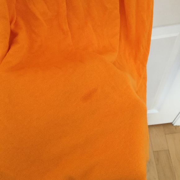 Orange form fitting dress - Picture 2 of 2