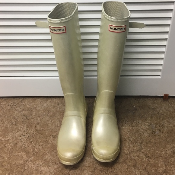 ✨Pearl✨ white tall Hunter boots