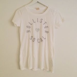 Hollister tee