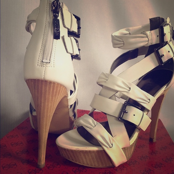 Guess gladiators heels! - Picture 1 of 3