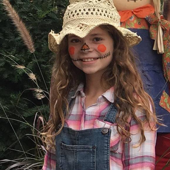 Meet your Posher, Danielle - Picture 1 of 1