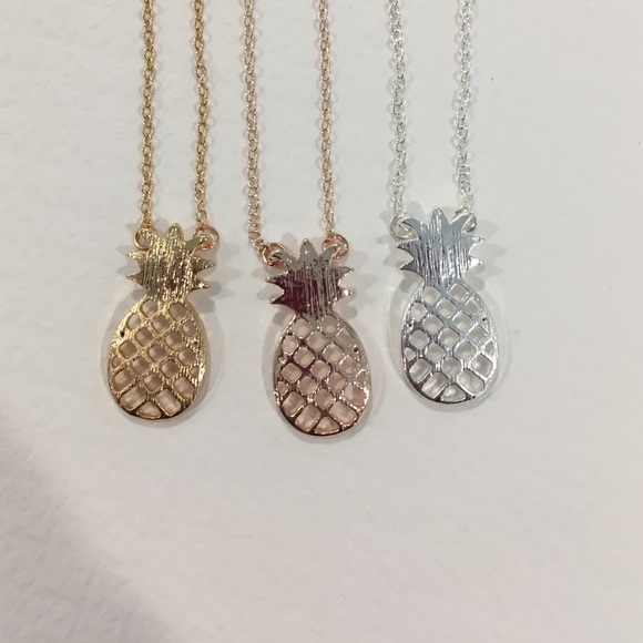 Pineapple Delicate Necklace - Picture 3 of 4