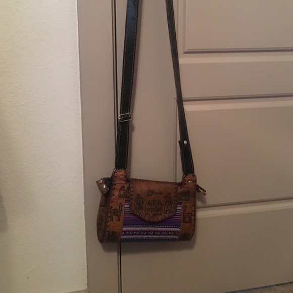 Handmade Peruvian cross body - Picture 3 of 3
