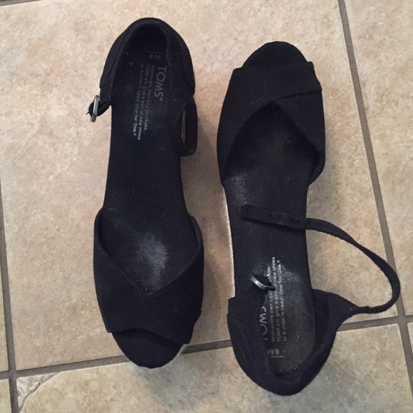 Toms black platform shoes