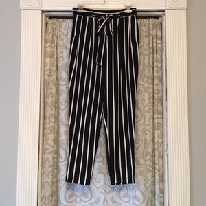 Barely worn Forever 21 high waist crop belted pant