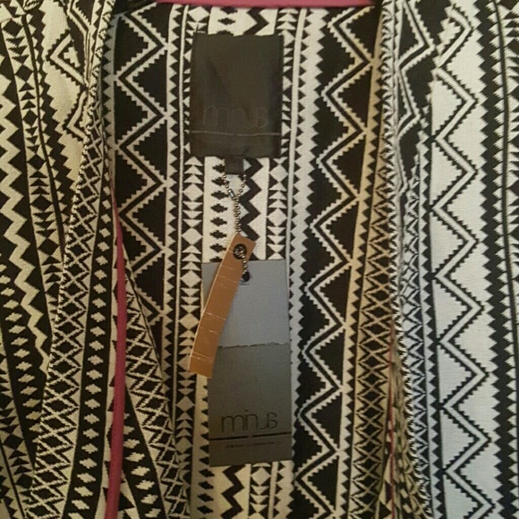 SALE!! Beautiful blazer! - Picture 2 of 4