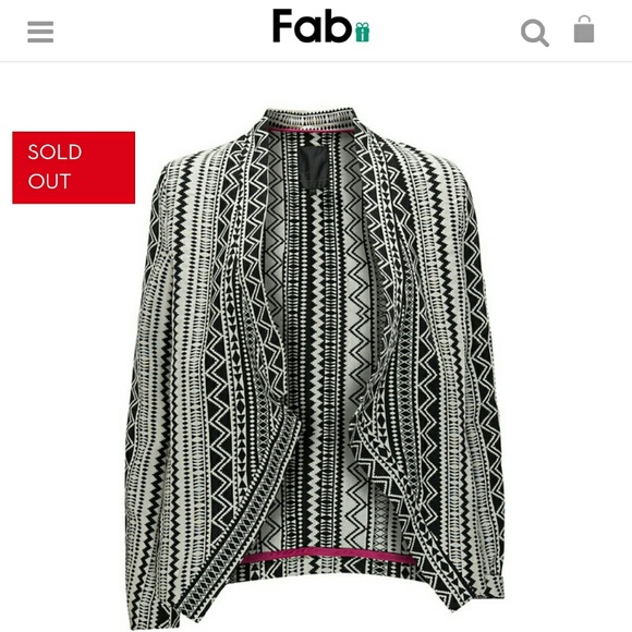 SALE!! Beautiful blazer! - Picture 3 of 4