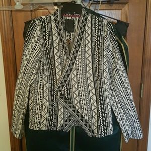 SALE!! Beautiful blazer!