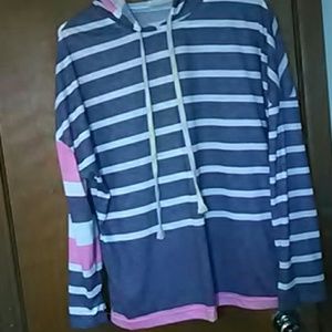 Cute thin hoodie bnwot