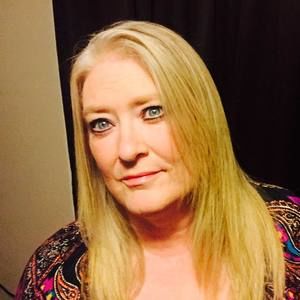 Meet your Posher, Suzanne