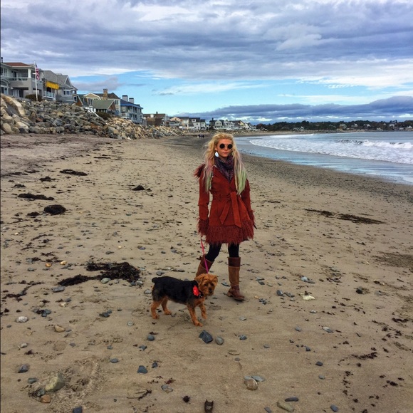 MEET THE POSHER✨🌱💖 - Picture 4 of 8