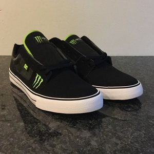 dc bristol canvas skate sneaker