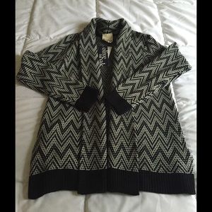 NWT black/heather grey chevron cardigan