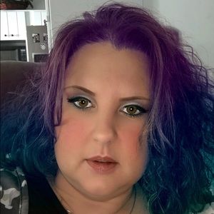 Meet your Posher, Dara