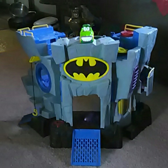 Batman playhouse with barman and joker racecar