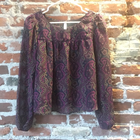 Paisley top