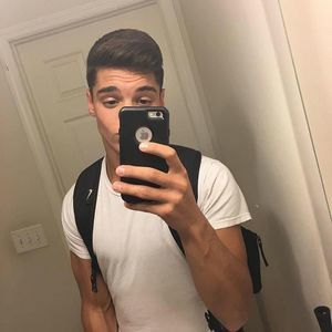 Meet your Posher, Chris