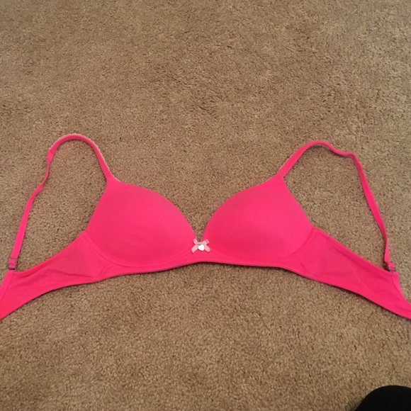 34b tee shirt bra