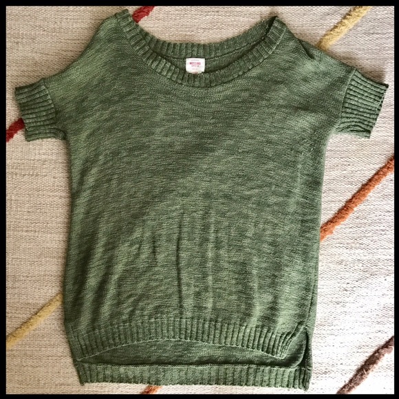 Short Sleeve Sweater