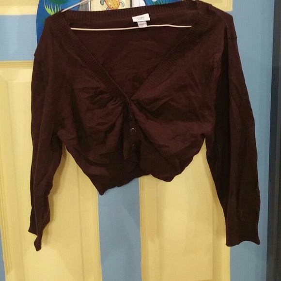 Crop sweater