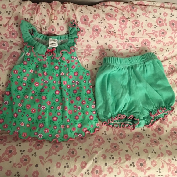 Girls 0/3 months Outfit!