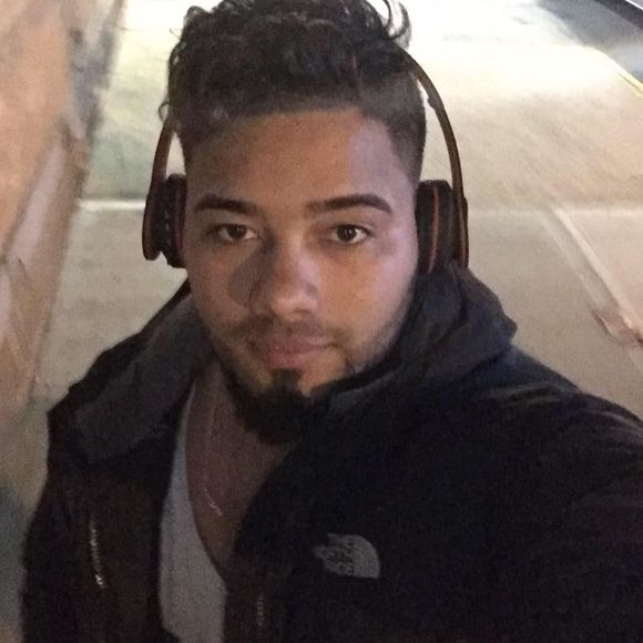 Meet your Posher, Michell - Picture 1 of 1