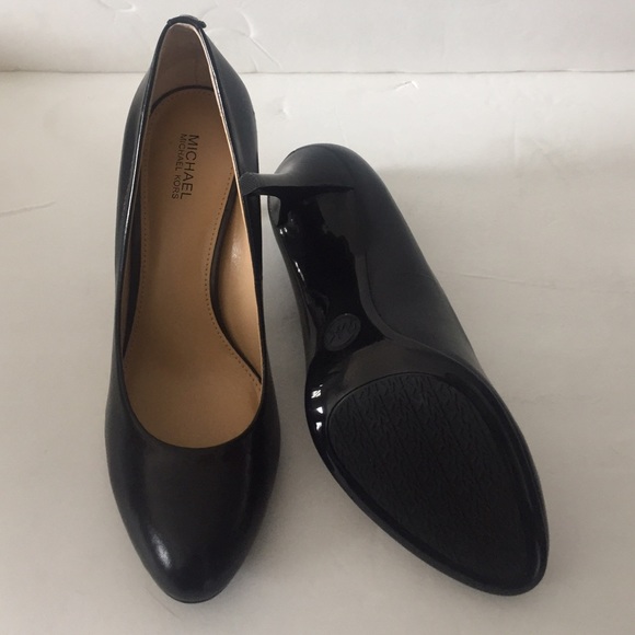New black leather Michael Kors heels