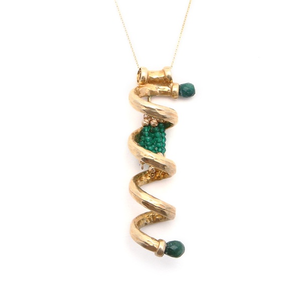 Green Double Coil Necklace. - Picture 1 of 2