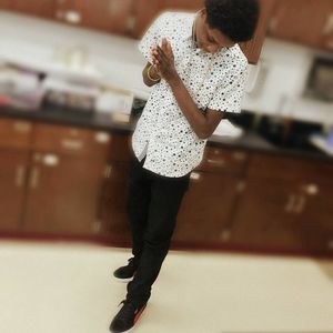 Meet your Posher, Leo