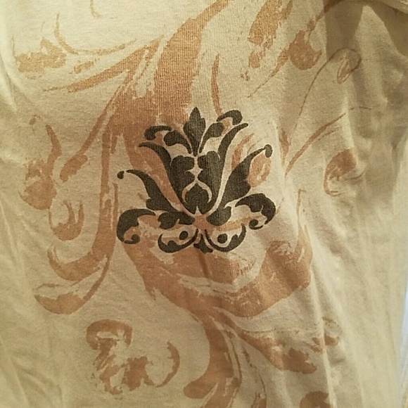 BCBG XL soft and feminine white t-shirt - Picture 2 of 4