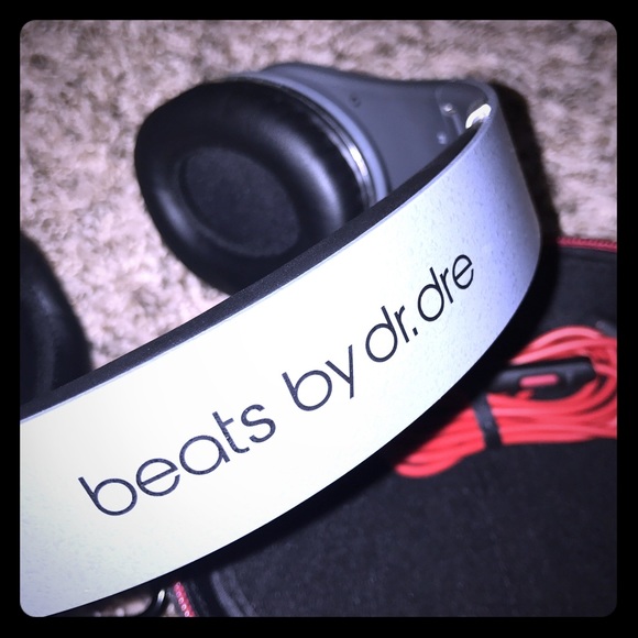 🔴🇺🇸 Beats by Dr. Dre Studio MILITARY EDITION.