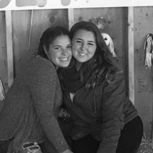 Meet your Posher, Dominique