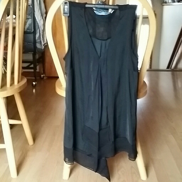 Simply Vera Black Asymmetrical Blouse Tank Top M