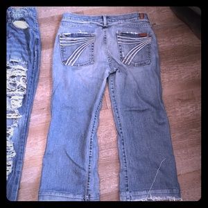 Size 29 7FAMK CAPRIS