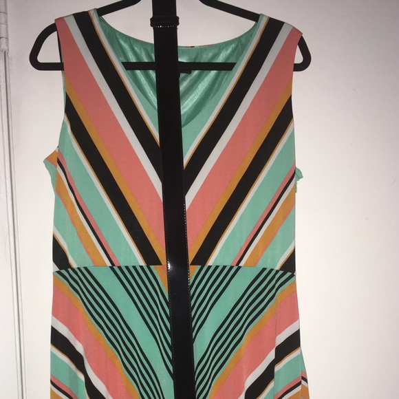 Tahari striped v-neck dress with black belt - Picture 1 of 1