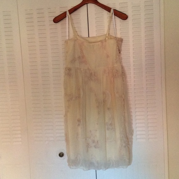 Dress - Picture 4 of 4