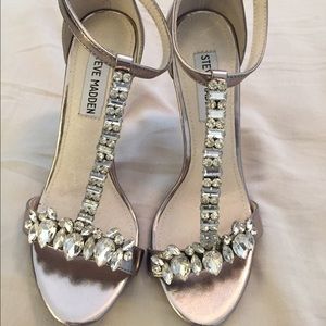 Steve Madden SZ6 Silver Shawna Jewel T-Bar Sandals