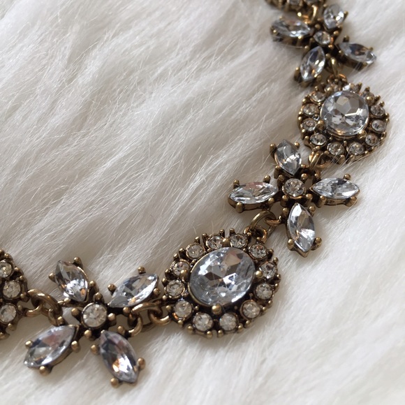 "Serena" Necklace || Clear Crystal XOXO Statement - Picture 3 of 6
