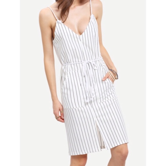 Vertical striped dress with draw string (S)