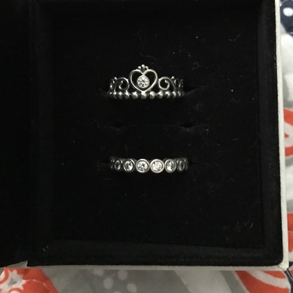 Pandora ring