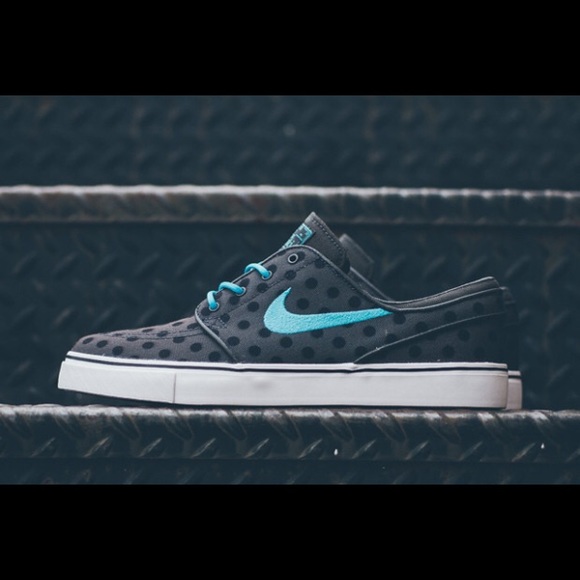 Nike Shoes Sb Stefan Janoski Polka Dot Grey Sneaker Poshmark Nike Shoes Sb Stefan Janoski Polka Dot Grey Sneaker Poshmark