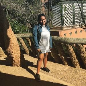 Meet your Posher, Shey