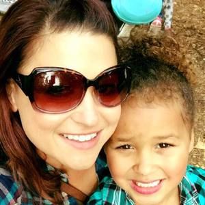 Meet your Posher, Corinne