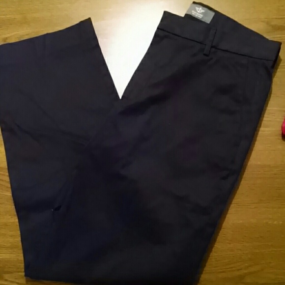 Young men's black Dockers 30 x 30