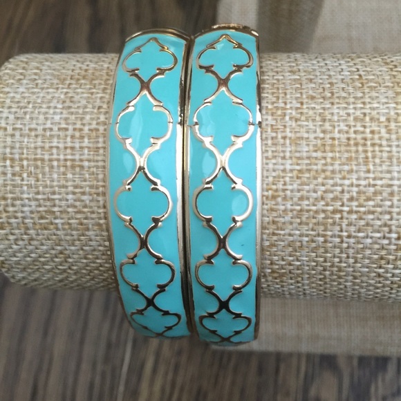 Lattice pattern hinge bracelet