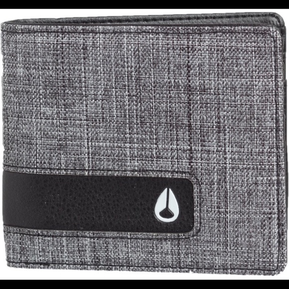 Nixon gray show off bifold wallet